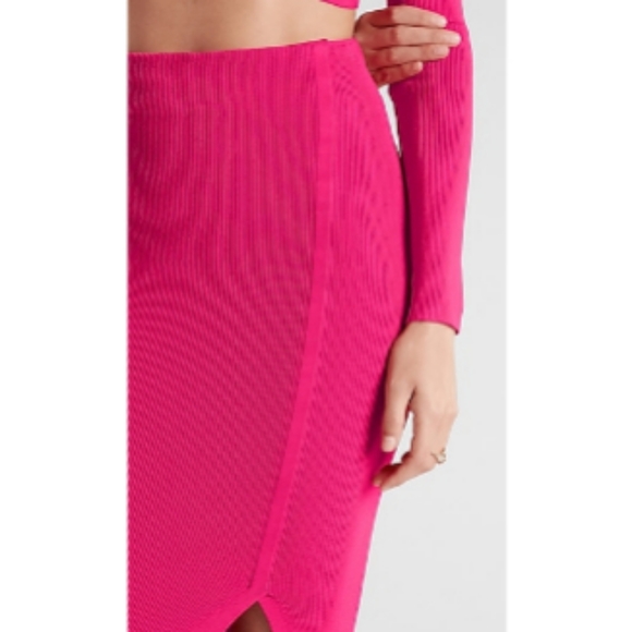 ✨ Stunning ✨Express High Waist Body Contour Midi Pencil Sweater Skirt Pink XL - Picture 3 of 8